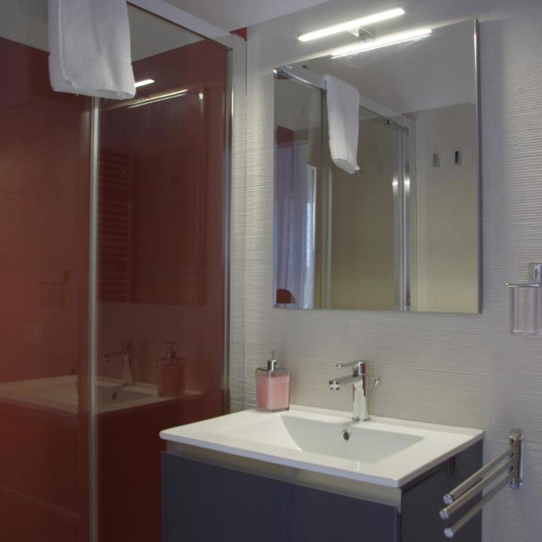 Tra cielo e mare - Camera Matrimoniale con Bagno Privato - 7