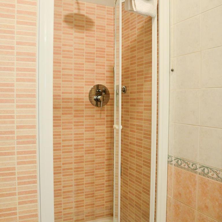 Hotel Domingo - Chambre Triple avec Balcon - 1