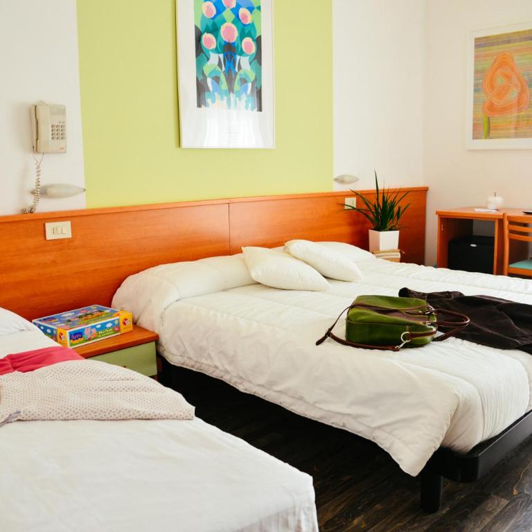 Hotel Domingo - Chambre Triple Confort avec Balcon - 3