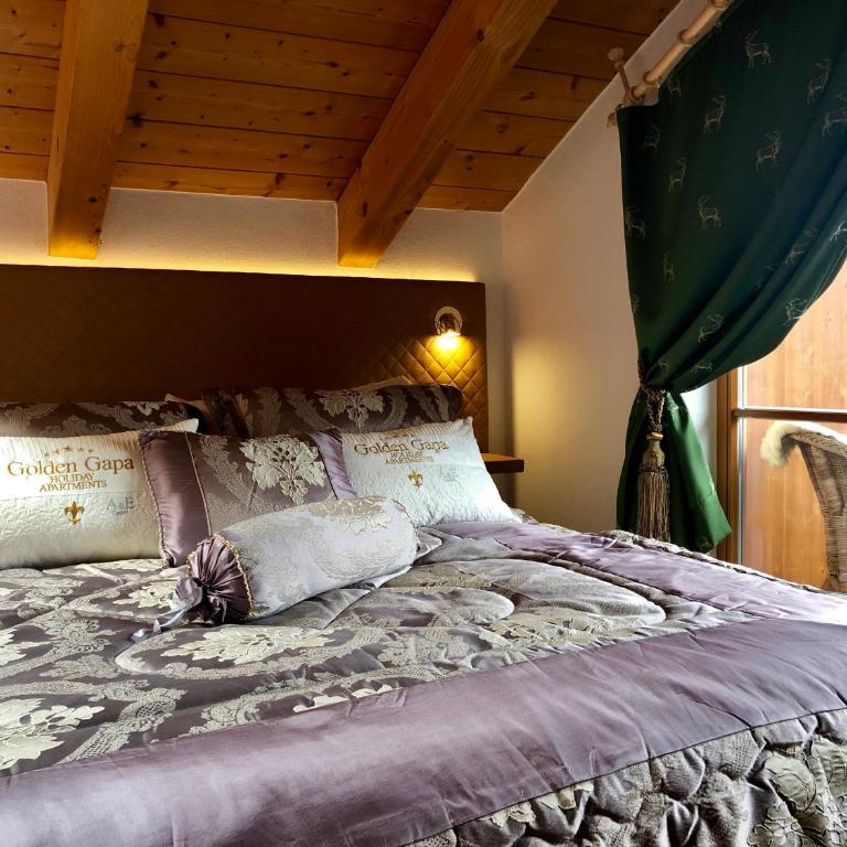 Golden GaPa Penthouse 1 - Deluxe Two-Bedroom Apartment with Mountain View - 8