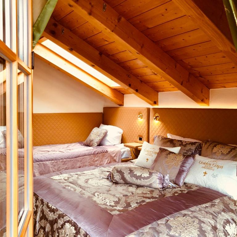 Golden GaPa Penthouse 1 - Deluxe Two-Bedroom Apartment with Mountain View - 2