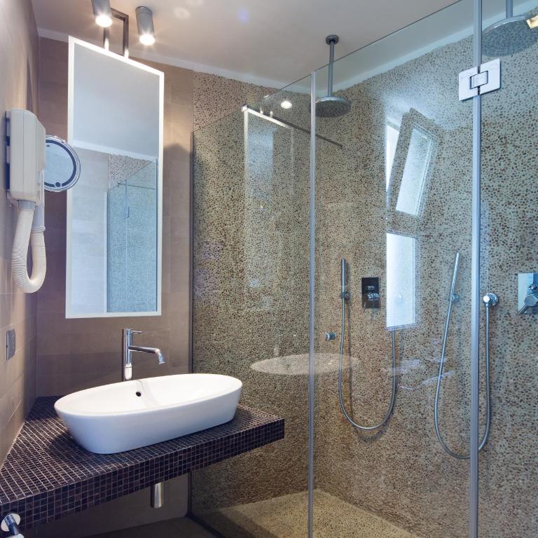 Best Western Maison B Hotel - Junior Suite King con Vasca Idromassaggio e Vista Mare - 7