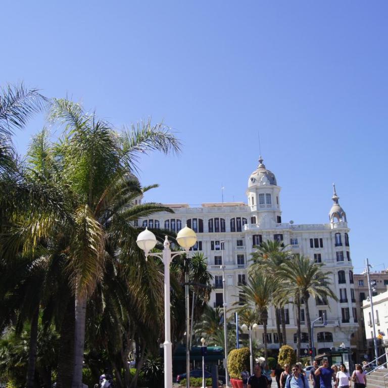 41 Calle Espronceda - Two-Bedroom Apartment - 32