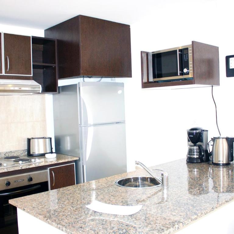 Arenales Suites - Estudio con 2 camas individuales - 5