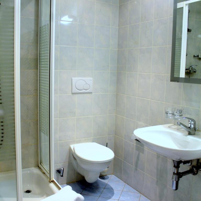 Hotel Le Cénacle - Chambre Lits Jumeaux avec Salle de Bains Privative - Vue sur Parc - 2