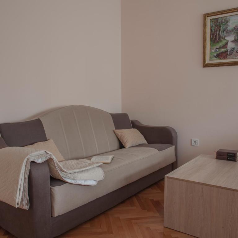 Apartman Preko Morace 2018 - Apartman sa 2 Spavaće Sobe - 3