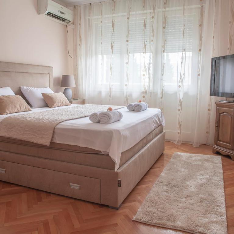 Apartman Preko Morace 2018 - Apartman sa 2 Spavaće Sobe - 1