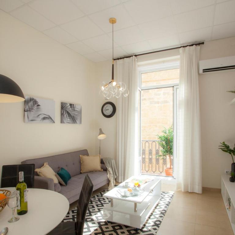 SingularStays Seu Catedral - One-Bedroom Apartment - 8