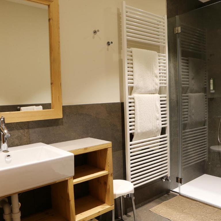 Hotel Belvedere Srl - Superior Family Room with Balcony - 5