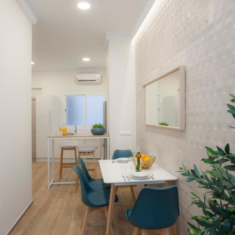 SingularStays Seu Catedral - Two-Bedroom Apartment - 9
