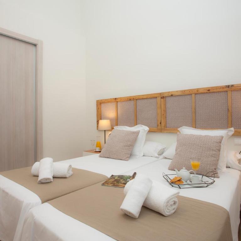 SingularStays Seu Catedral - Two-Bedroom Apartment - 10