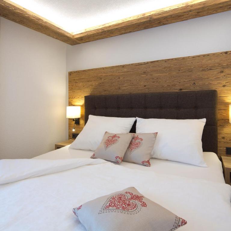Blattlhof - Two-Bedroom Apartment - 8