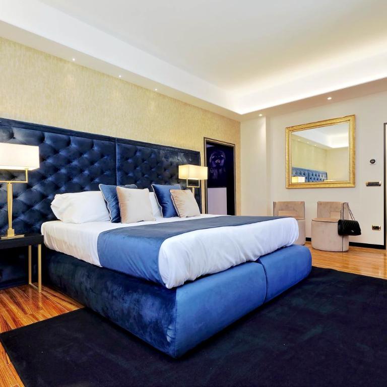 Spanish Diamond Luxury Suites & Jacuzzi - Suite Deluxe con Vasca Idromassaggio - 10