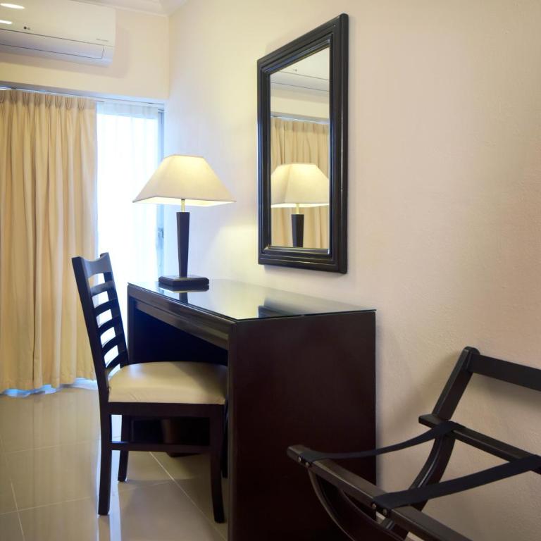 Hotel Bonampak - Deluxe King Room - 1
