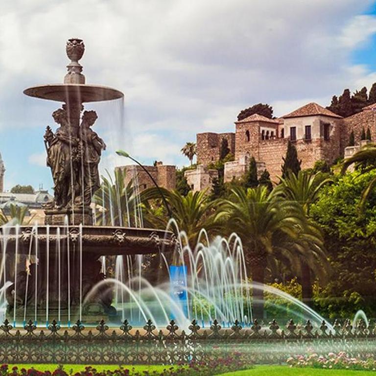 Ideal Holiday Apartment City Center - Apartamento - 23