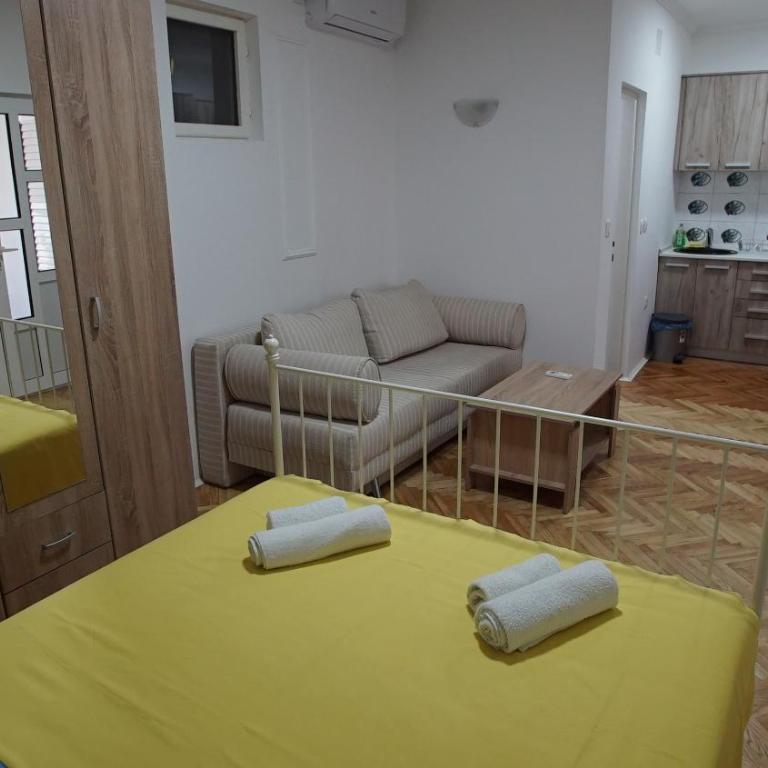 PENTHOUSE STOLIV Villa located 5 meters from the sea SPA-Pool Exclusive Terrace,Private Jetty Sunbeds, Pebble Beach, Secluded location Total area 375m2 at your disposal - Penthaus Apartman - 3