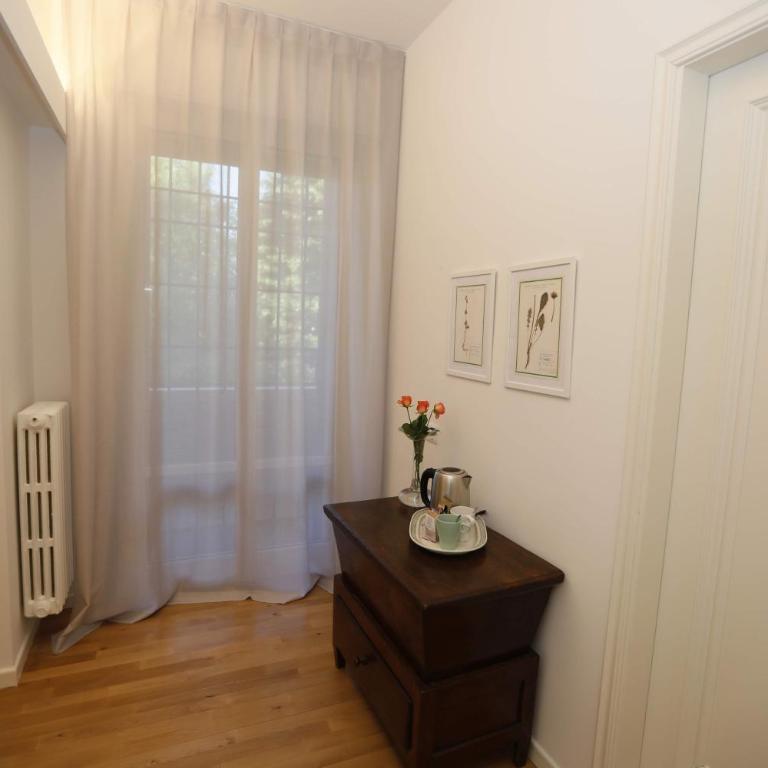 Pisacane61 B&B - Camera Matrimoniale con Bagno Privato - 10