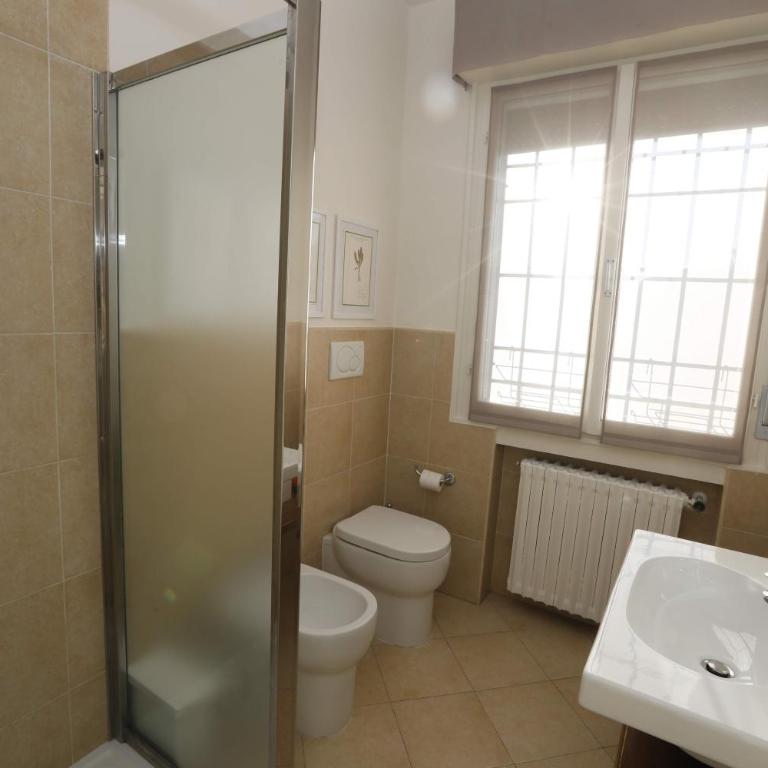 Pisacane61 B&B - Camera Matrimoniale con Bagno Privato - 7