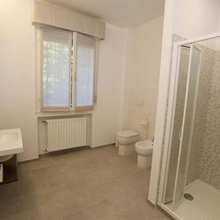 Pisacane61 B&B - Camera Matrimoniale con Bagno Privato - 3