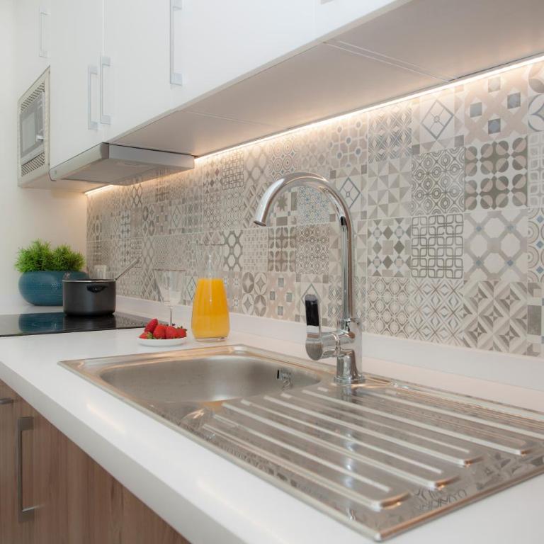 SingularStays Seu Catedral - Apartment with Balcony - 5