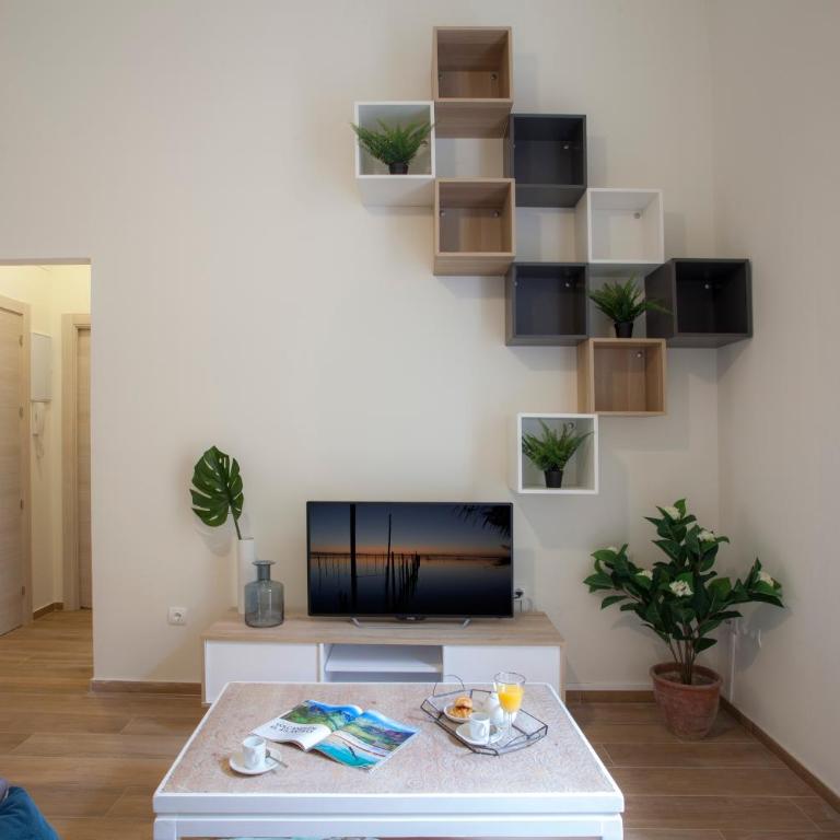 SingularStays Seu Catedral - Apartment with Balcony - 14