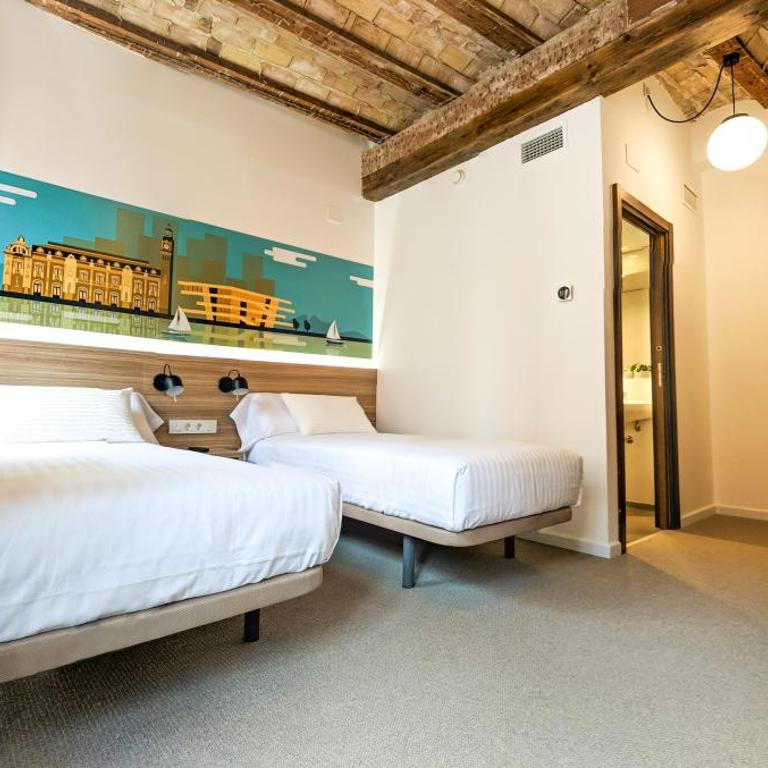 Hotel Original Domino House - Twin Room with Private Bathroom - 4