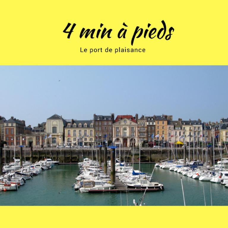 avec CLIMATISEUR APPARTEMENT DESIGN vous propose, un appartement 2 chambres et salon, 3 appartements une pièce, NETFLIX, lits faits à votre arrivée, serviettes de toilette, Ménage, Wifi ,Plage à 190m, BOX à Vélos, paiement 3 fois sans frais - Appartement avec Douche - 16