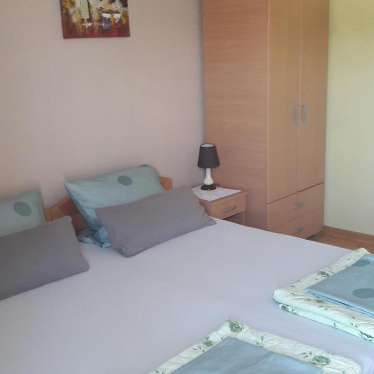 Apartmani V&F - Apartman sa Balkonom - 9