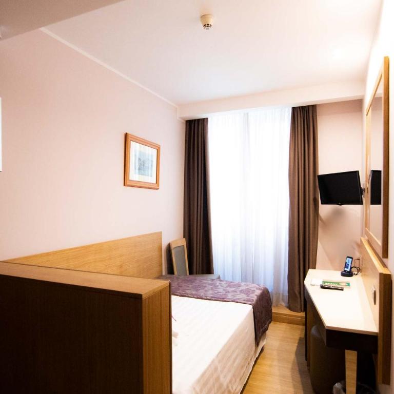 Hotel Giolli Nazionale - Camera Piccola con Letto a Una Piazza e Mezza - 4