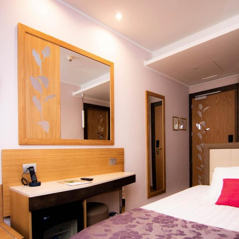 Hotel Giolli Nazionale - Camera Piccola con Letto a Una Piazza e Mezza - 5