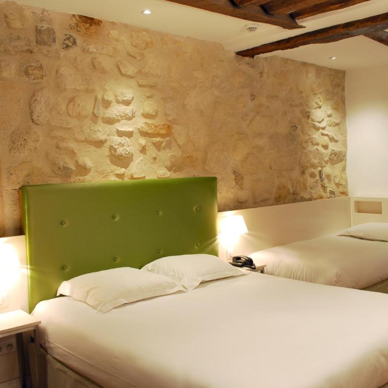 Hôtel De La Herse d'Or - Chambre Triple Supérieure avec 1 Lit Double + 1 Lit Simple - 5