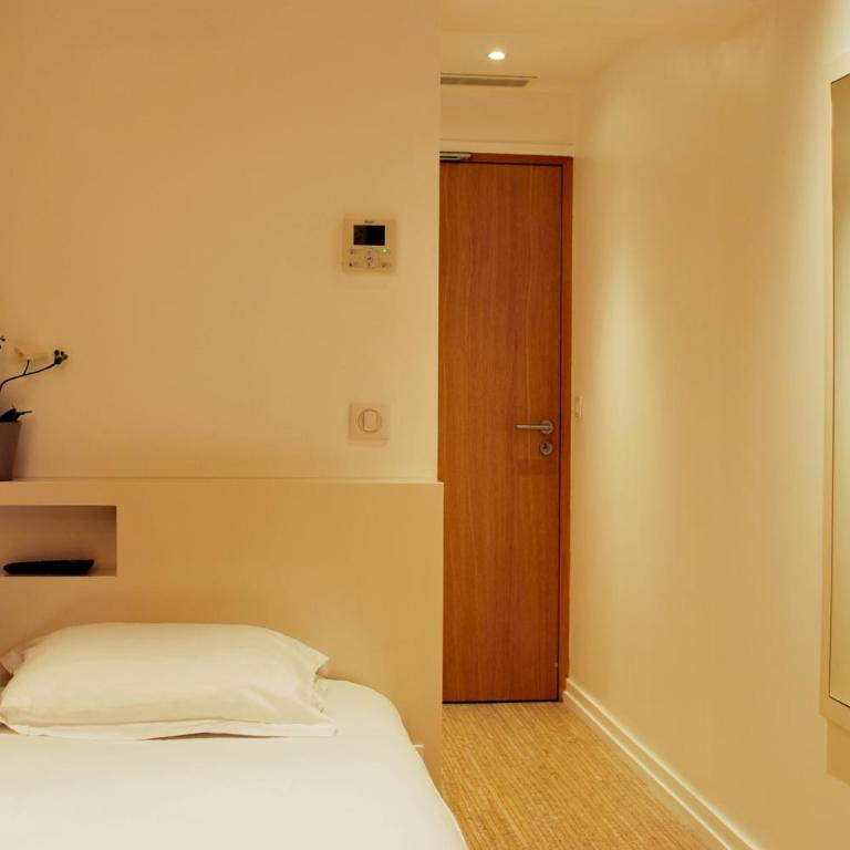 Hôtel De La Herse d'Or - Chambre Simple Supérieure avec Terrasse - 2