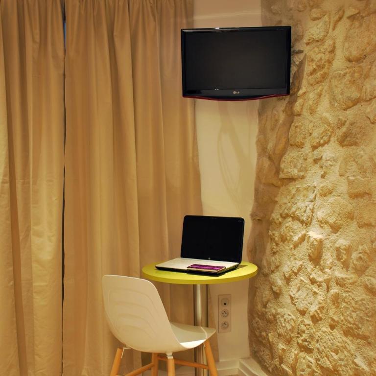 Hôtel De La Herse d'Or - Chambre Simple Supérieure avec Terrasse - 3