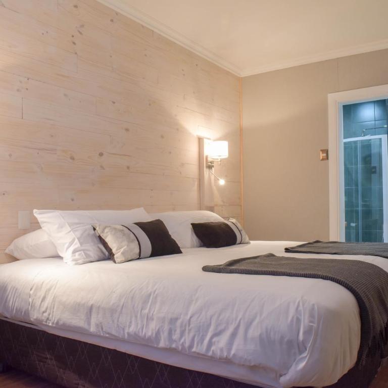 Hostal Boutique Puerta Roja - Habitación Doble Superior - 1 o 2 camas - 1