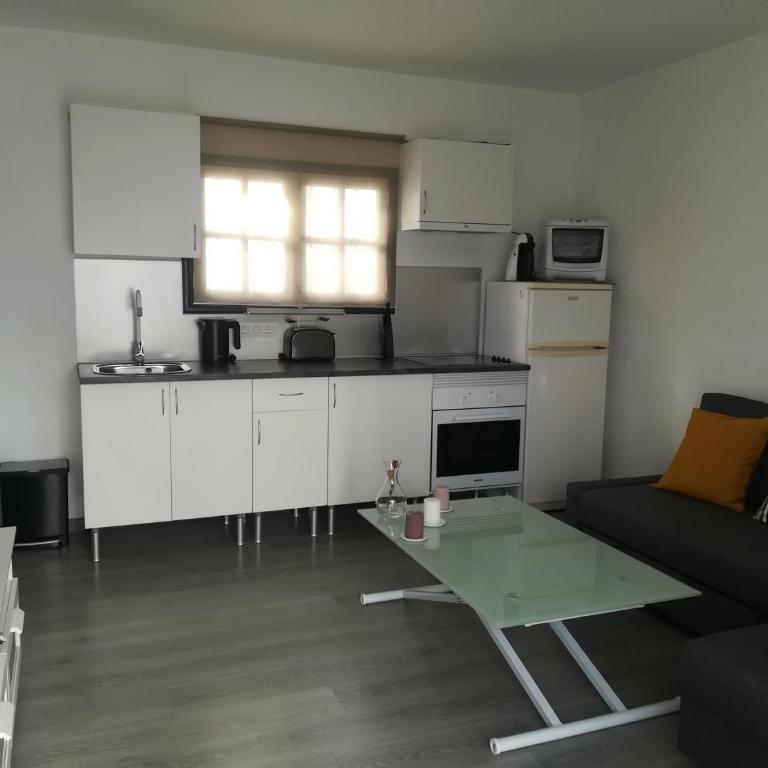 SUNNY CORNER Apartment - Apartment - 13