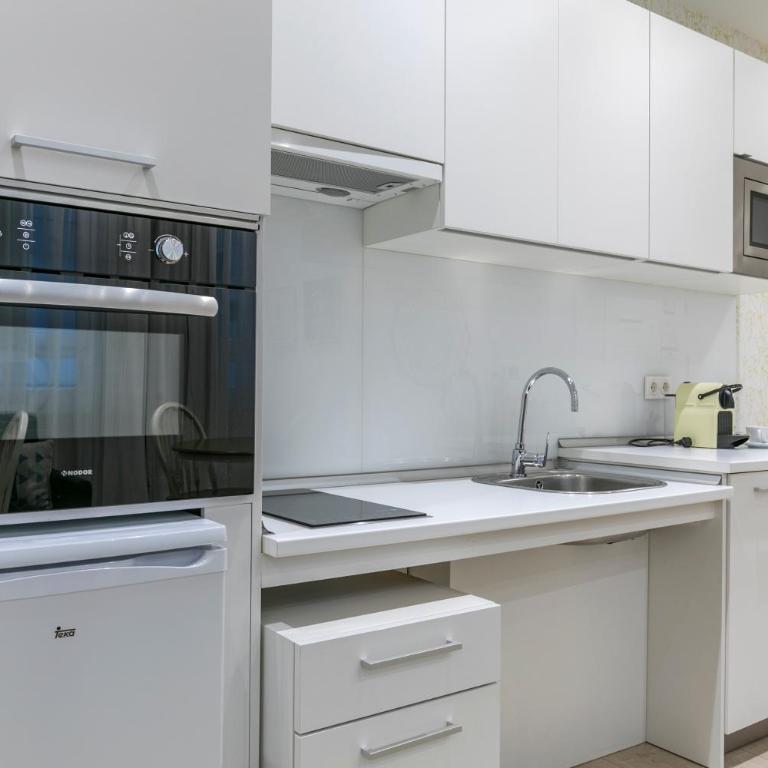 BMA by Forever Rentals - Standard One-Bedroom Apartment - 3