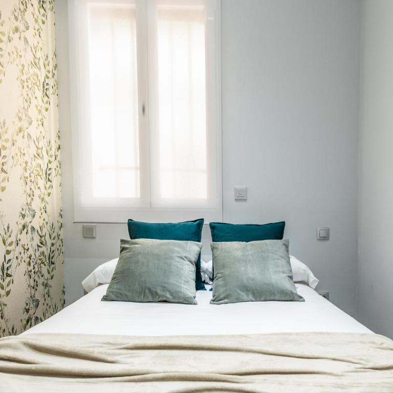 Waou Plaza de España II - Alquiler Corta Duración - Two-Bedroom Apartment - 11