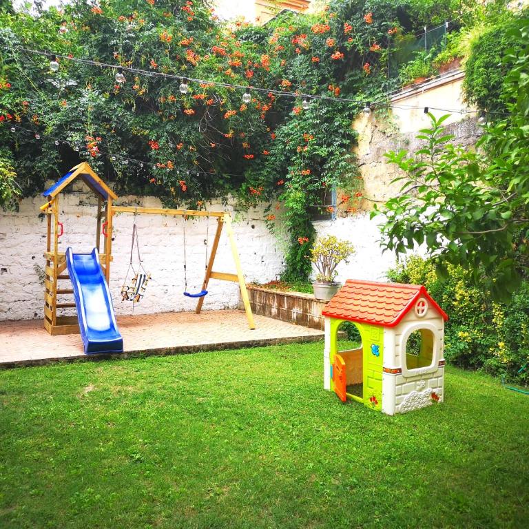The Foria House by House In Naples - Camera Quadrupla con Vista Giardino - 2