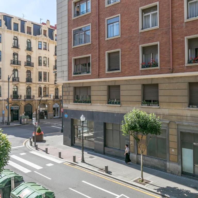 BMA by Forever Rentals - Three-Bedroom Apartment - 11