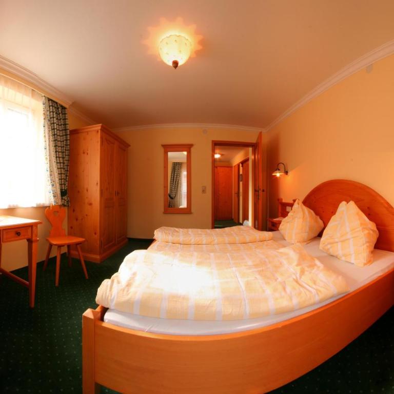 Hotel Kreutzer - Familienzimmer (2 Erwachsene + 2 Kinder) - 5