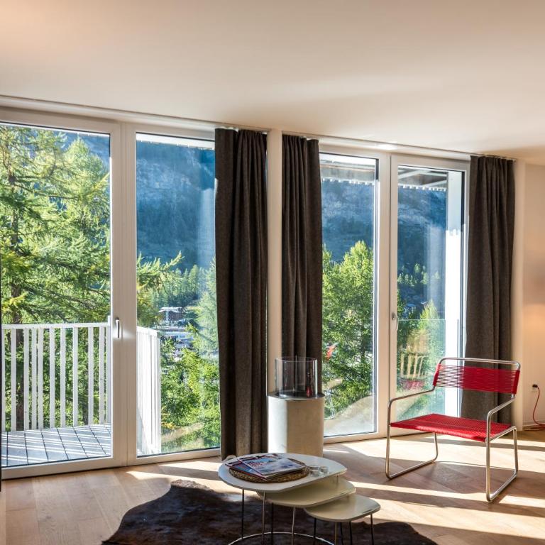 Legendär Zermatt - Ferienwohnung mit Matterhornblick und Balkon: 89 m² - 5