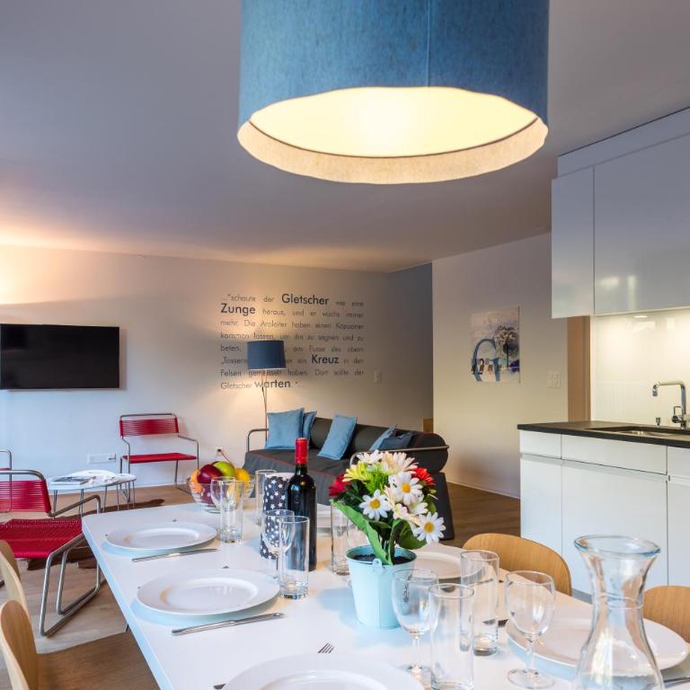 Legendär Zermatt - Ferienwohnung mit Matterhornblick und Balkon: 133 m² - 5