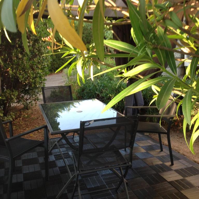 Rez de Villa Pébrier - Appartement 1 Chambre - 29