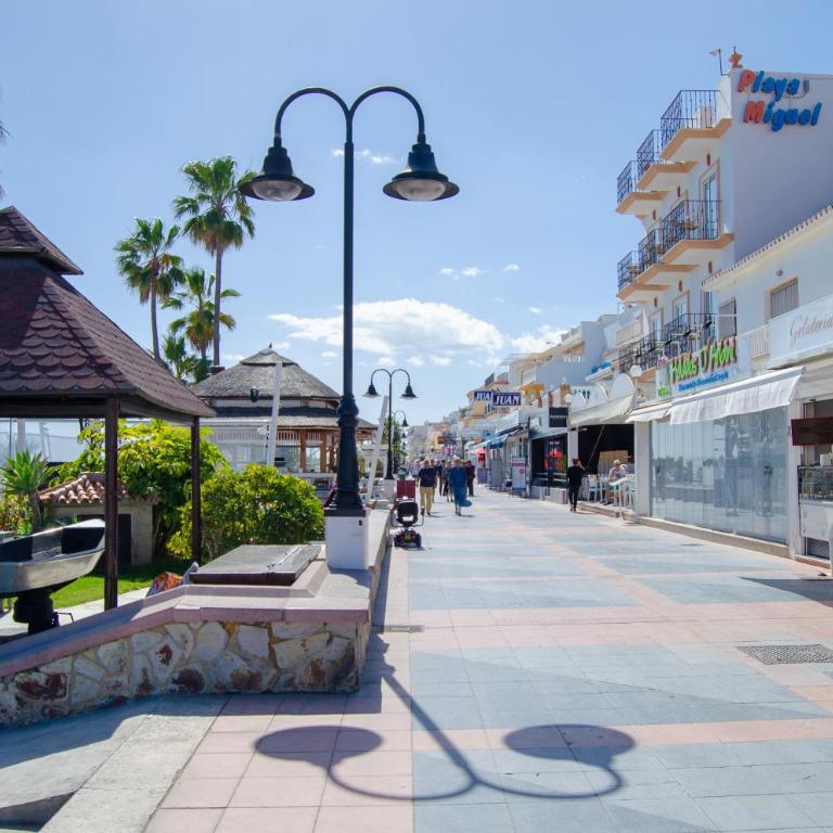 APARTAMENTO VACACIONAL A 1 MINUTO DE LA PLAYA - CARIHUELA TORREMOLINOS - Apartamento de 2 dormitorios - 29