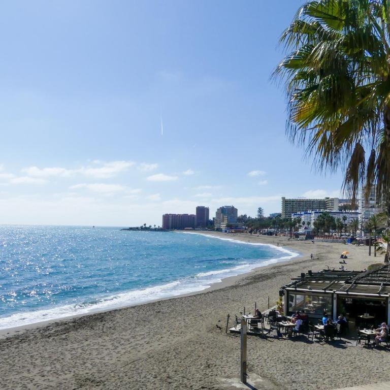 APARTAMENTO VACACIONAL A 1 MINUTO DE LA PLAYA - CARIHUELA TORREMOLINOS - Apartamento de 2 dormitorios - 61