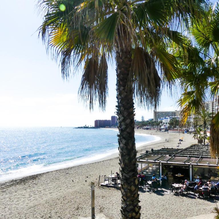 APARTAMENTO VACACIONAL A 1 MINUTO DE LA PLAYA - CARIHUELA TORREMOLINOS - Apartamento de 2 dormitorios - 62