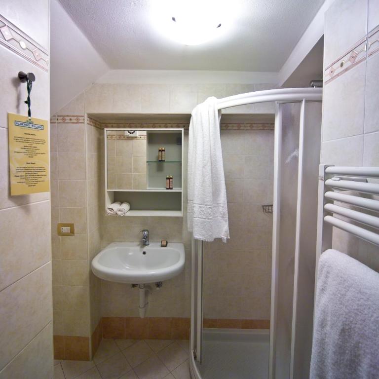 Albergo Milano - Appartamento su 2 Livelli con Vista Lago - 8