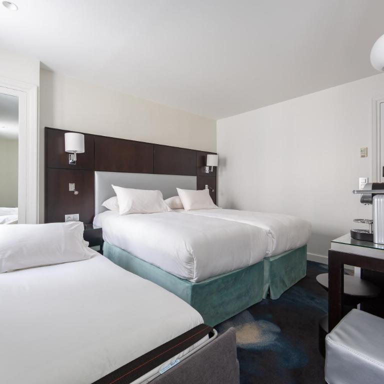 Logis Hôtel 15 Montparnasse - Habitación Triple con bañera - 9