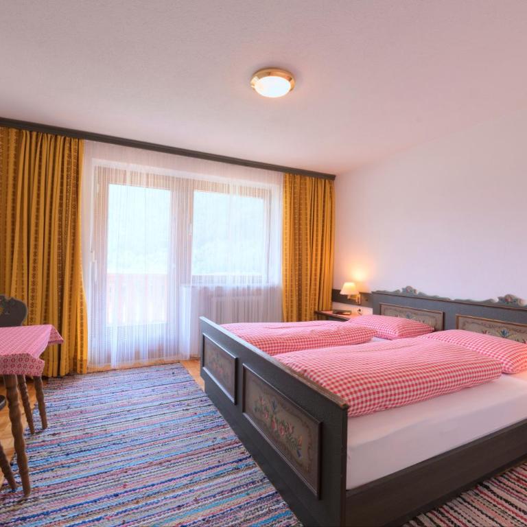 Pension Angelika - Doppelzimmer mit Balkon - 2
