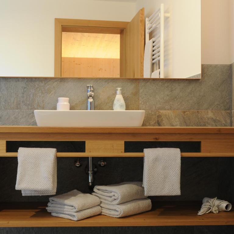 Naturhotel Haller - Suite with Balcony - 5